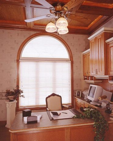 Shutters for an arched window