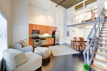 Glen Iris Loft - Business Property