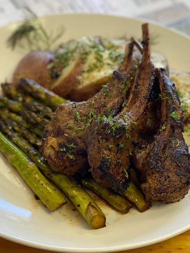 Lamb Chops with 2 sides