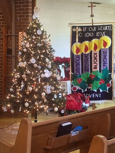 We celebrate Christmas at First Lutheran Church Florala, Alabama with people from Alabama and Florid