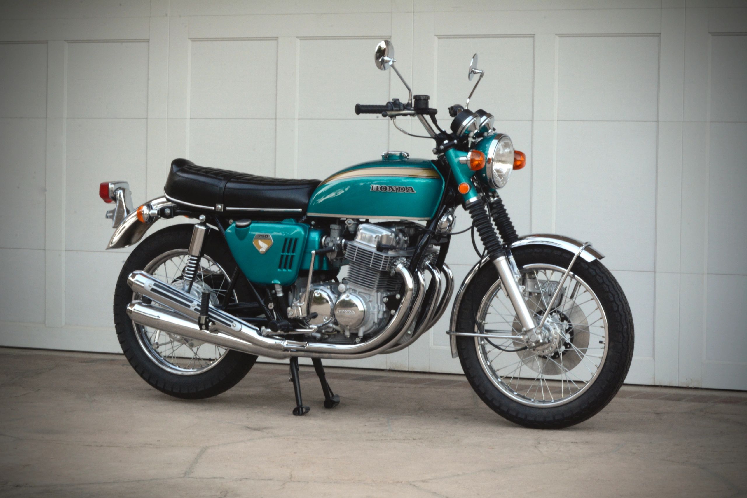 1969 Honda CB750 sandcast restored vintage street Super bike