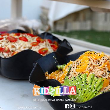 Food at the restaurant table