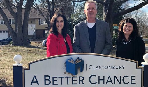 Glastonbury Newcomers' & Neighbor's Club volunteers perform community service projects and raise money to assist neighbors in need including ABC House (A Better Chance). 