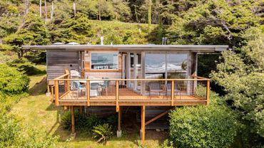 arch-cape-hideaway-sliding-doors-and-windows