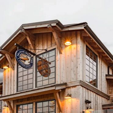 cannon-beach-commercial-exterior-refurbishing-pelican-pub