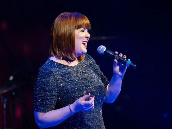 Gillian Hardie | West End | International Vocalist | Comedy | Powerhouse | Curtis Productions Agency