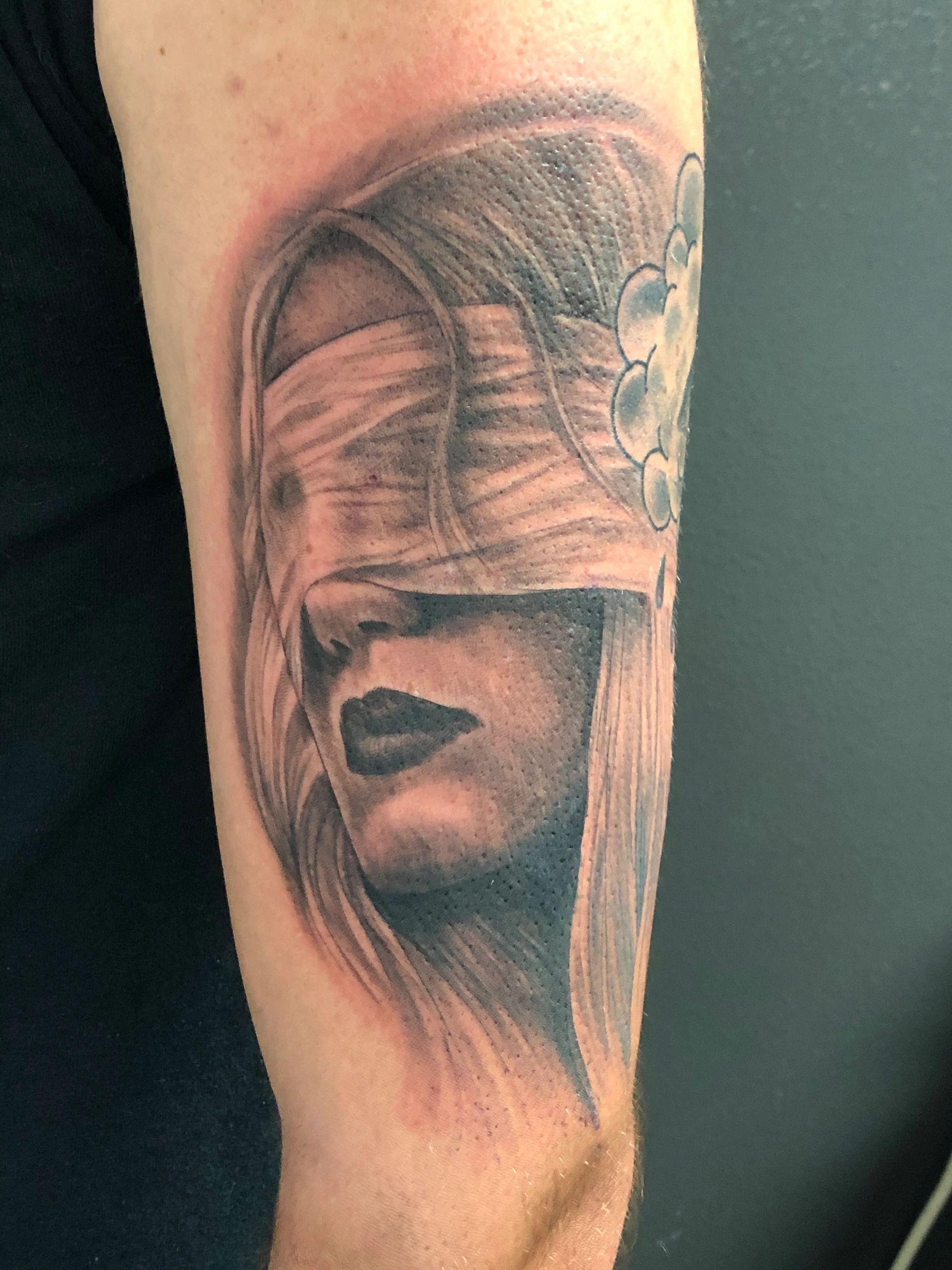 Black and gray realistic woman blindfolded tattoo, realistic tattoo, Tattoo, Matrix tattoo,