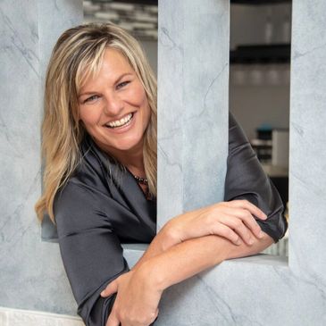 Artist, Designer, Muralist, Creative Director, Fine Artisan, Mural Designer, Decorative Painter