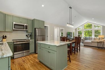 vaulted ceilings, open floor plan, cozy.