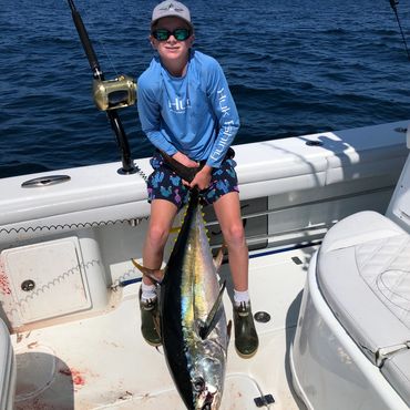 Corporate fishing charter Rhode Island
Offshore fishing charter Rhode Island