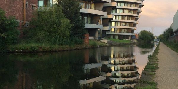 Modern Apartments in Altrincham by the canal
