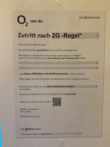 2G-Hinweis-Schild