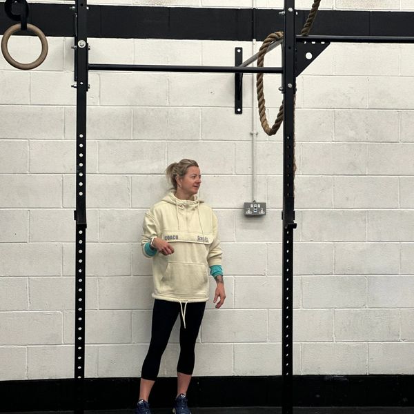 gym-wall-rack-pullup-rings-athlete