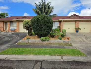 Hedge trim, hedge trimming, hedge reduction, warilla, dapto, oakflats, flinders, primbee, warrawong