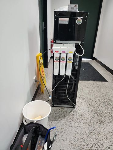 water cooler service at business, dapto, horsley, unanderra, figtree, port kembla, albion park rail