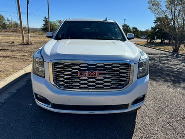 2018 GMC Yukon XL Denali photo 16