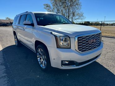 2018 GMC Yukon XL Denali photo 13