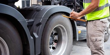 Mobile truck repair inspection