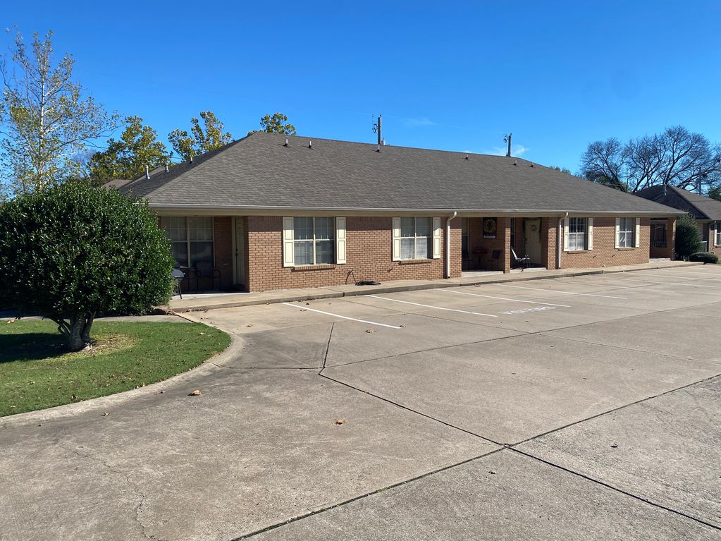 Two Bedroom / One Bath Park Place Apartments