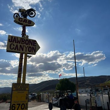 JAWBONE CANYON STORE π