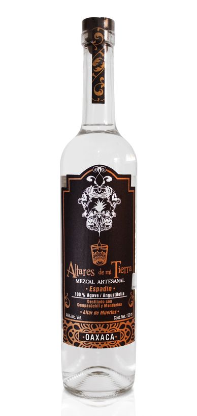 Espadin destilado Cempasuchil mandarina y frutos del altar de muertos #altaresdemitierra cempasuchil