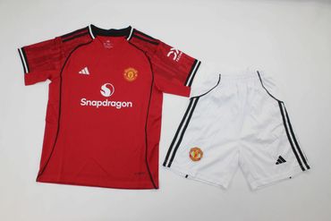 MAN UNITED HOME 25/26
B. FERNANDES- #8
Available sizes for kids 2 - 14 years old