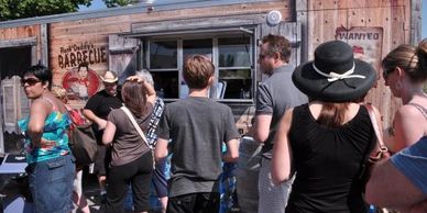 Hank Daddy's BBQ serves BBQ catering for company picnics and outdoor events with their food truck