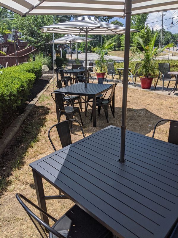 Outdoor Dining with Fire Pits & Heaters