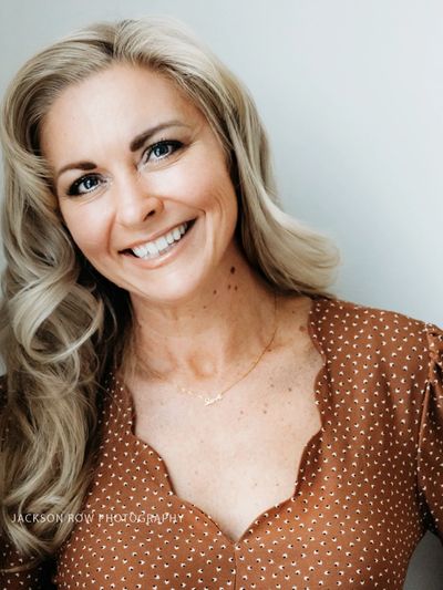 headshot from Jackson Rowe Photography - Maryland