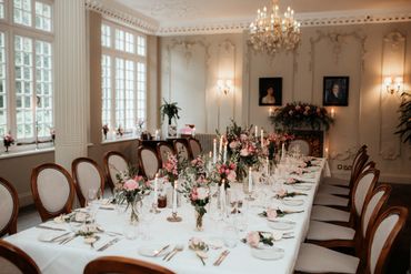 wedding table floral setting