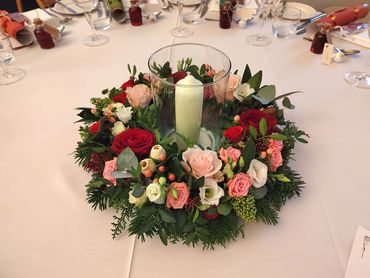 Round table decoration with candle centre