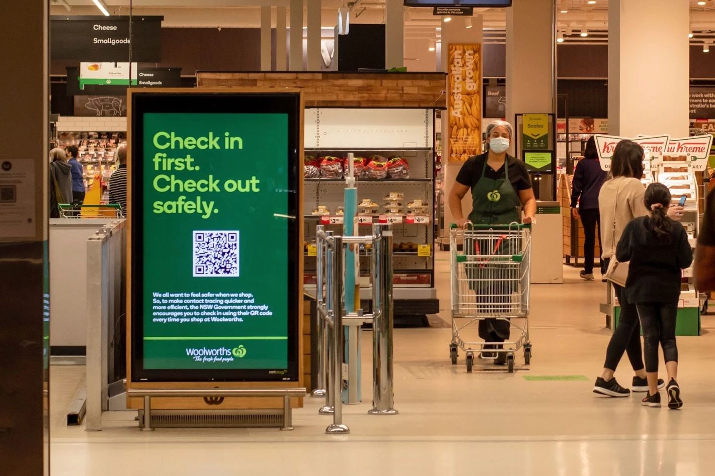 Digital signs and attracting foot traffic