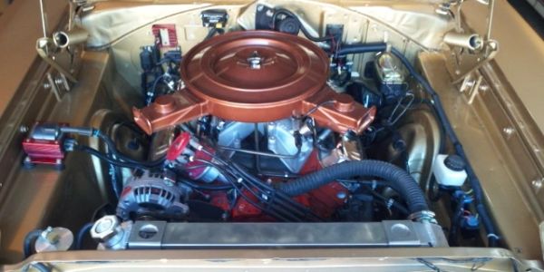 440 big block engine bay in a 1969 Plymouth Belvedere before EFI conversion.