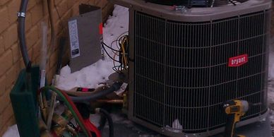 AC unit installation in the snow and beeing tested