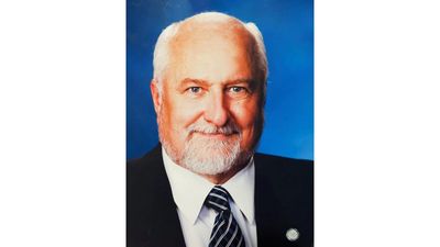 Craig Lynch. Gemologist Appraiser of Ouellet-Lynch