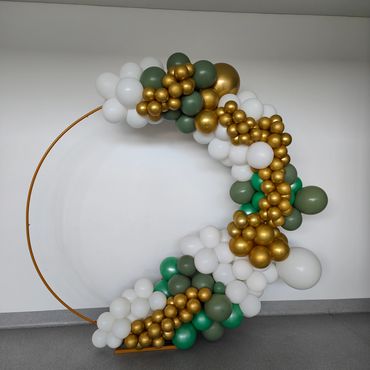 2 metre round circle backdrop with Balloon Garland