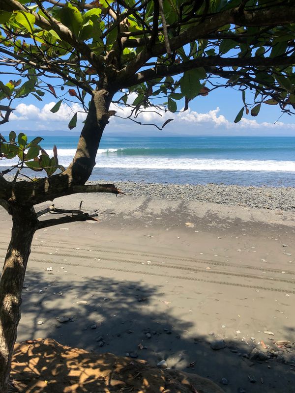 A nice beach near pavones that is five minutes away from town and has a beautiful neighborhood near