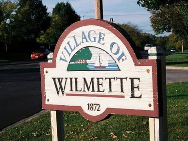 Sign "village of Wilmette"
Est. 1872