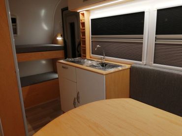 çekme karavan fiyatları
karavan
4 kişilk karavan
cankar deluxe 395