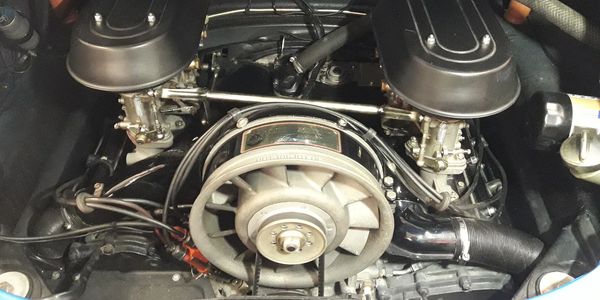 Porsche 2.0L engine