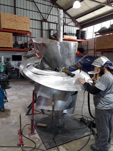 "Thunderdome" by Alice Aycock.
Fabrication and installation by EES Design Studio.