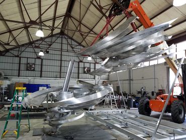 "Toronto Twister" by Alice Aycock.
Fabrication and installation by EES Design Studio.
