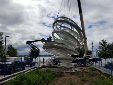 "Toronto Twister" by Alice Aycock.
Fabrication and installation by EES Design Studio.