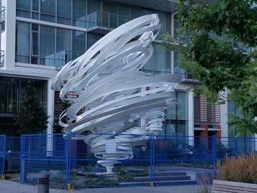 "Toronto Twister" by Alice Aycock.
Fabrication and installation by EES Design Studio.