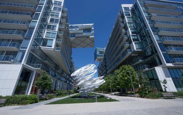"Toronto Twister" by Alice Aycock.
Fabrication and installation by EES Design Studio.