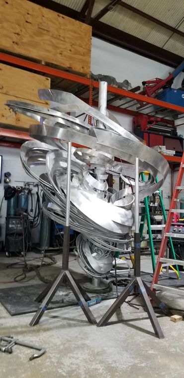 "Twister Grande (Tall)" by Alice Aycock.
Fabrication and installation by EES Design Studio.