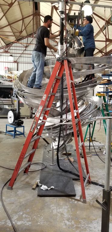 "Twister Grande (Tall)" by Alice Aycock.
Fabrication and installation by EES Design Studio.