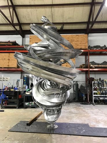 "Twister Grande (Tall)" by Alice Aycock.
Fabrication and installation by EES Design Studio.