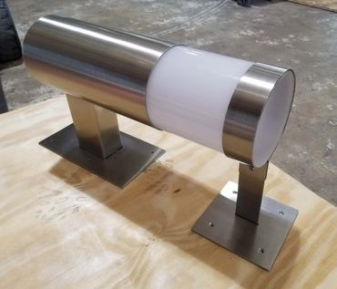 "Flow" by Jen Lewin in Honolulu, Hawaii, US
Metal Collar Fabrication (PC: EES Design Studio)