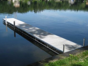 32' Northern Lights Rolling Dock - Thru-Flow Decking